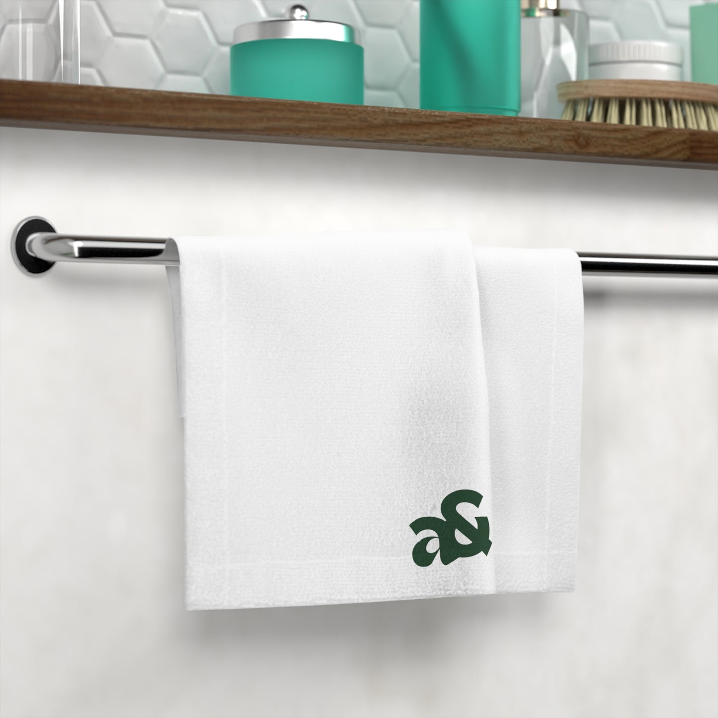 The Everything Madison Collection White Face Towel